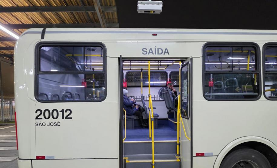 Estado instala 261 câmeras em 16 terminais para ampliar monitoramento do transporte metropolitano de Curitiba