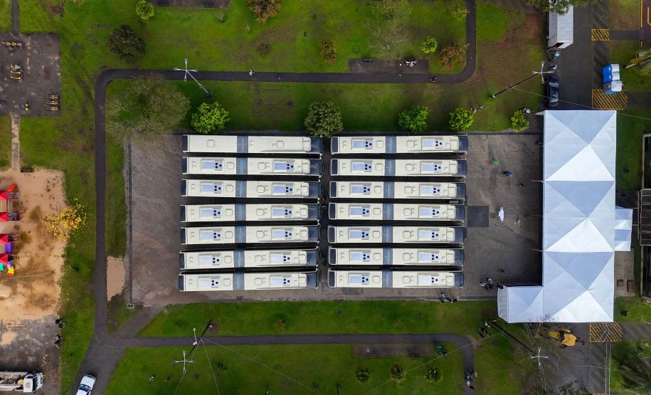 Estado entrega 37 novos ônibus Articulados Especiais para ligação entre Fazenda Rio Grande e Curitiba
