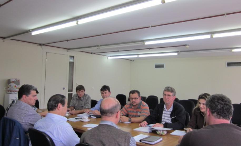 A diretoria da Comec (Coordenação da Região Metropolitana de Curitiba) se reuniu no dia 28 de dezembro com o prefeito de Campo do Tenente, Celso Wenski e representantes de Rio Negro e Piên. Os três municípios passaram a integrar oficialmente a Região Metropolitana de Curitiba (RMC)