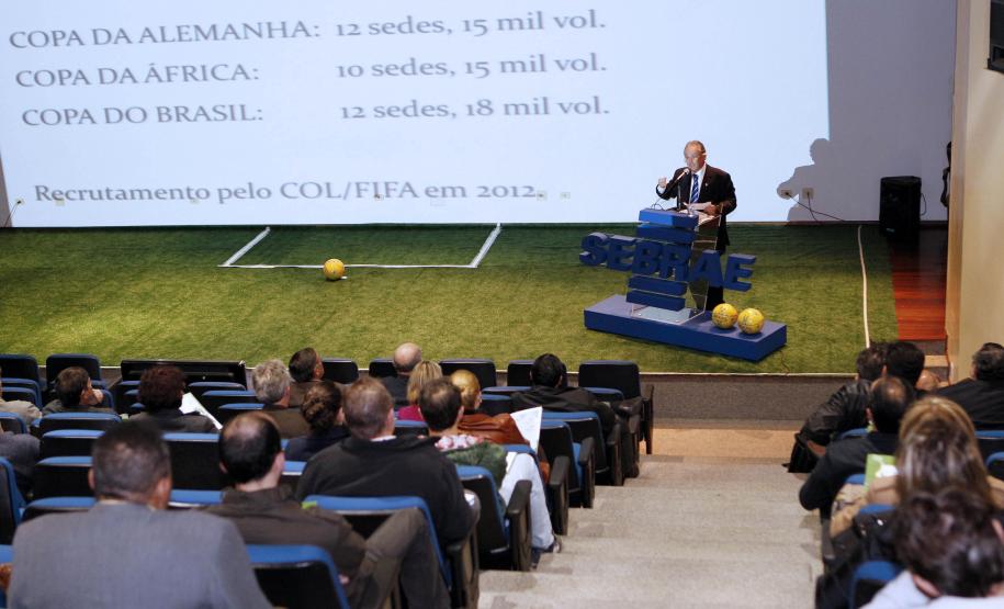 As oportunidades e desafios da construção civil com a Copa 2014 foram tema de um seminário promovido pelo Sebrae no dia 20 de junho. Empresários e empreendedores do setor lotaram o auditório.