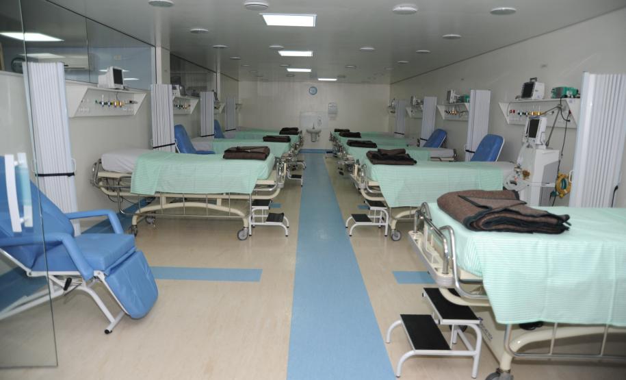 A Região Metropolitana de Curitiba contará com mais 84 leitos de UTI para o Sistema Único de Saúde, sendo 40 leitos de UTI adulto, 29 neonatais e 15 coronarianas, que estão em processo de credenciamento junto ao Ministério da Saúde.