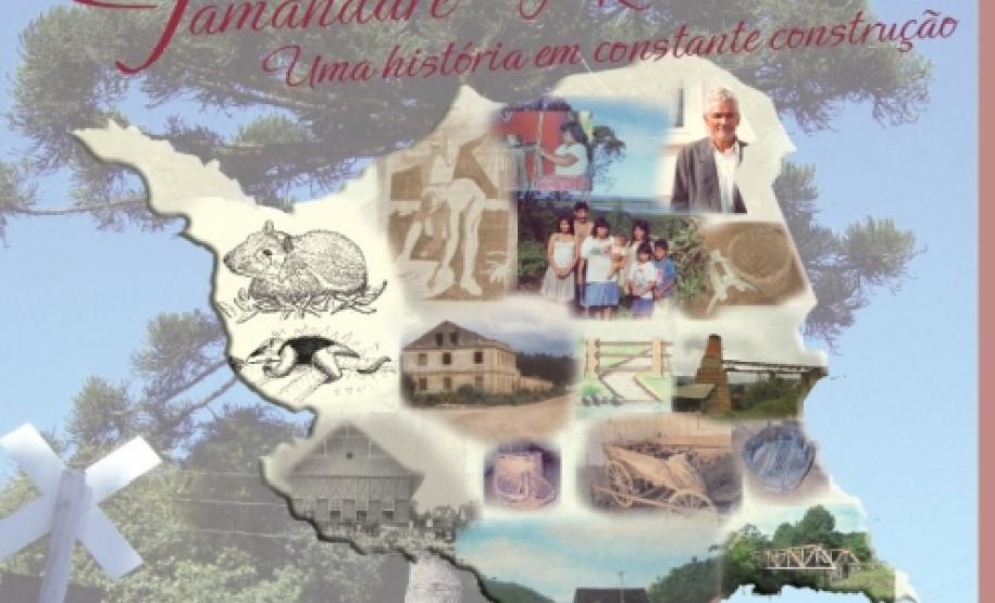 Lançado livro “Município de Almirante Tamandaré: Uma história em constante construção” Com o apoio da Prefeitura Municipal, o livro Município de Almirante Tamandaré: Uma história em constante construção, de Jorge Antonio de Queiroz e Silva e Zélia Maria Bonamigo, foi lançado no dia 08 de novembro, no Centro Administrativo de Almirante Tamandaré