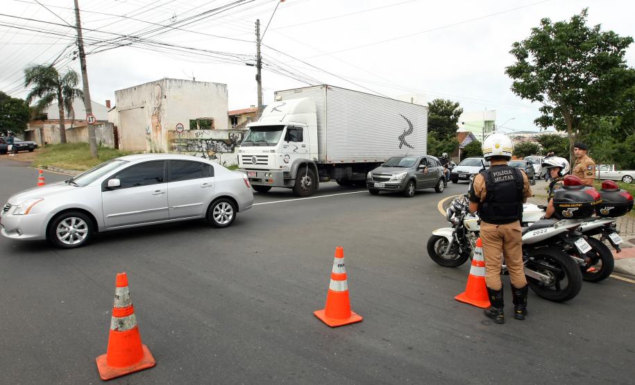Mais de 3 mil agentes de segurança pública estão mobilizados desde as 6 horas da manhã do dia 13 de dezembro  para a Operação Nhapecani, que ocorre em todo o território paranaense