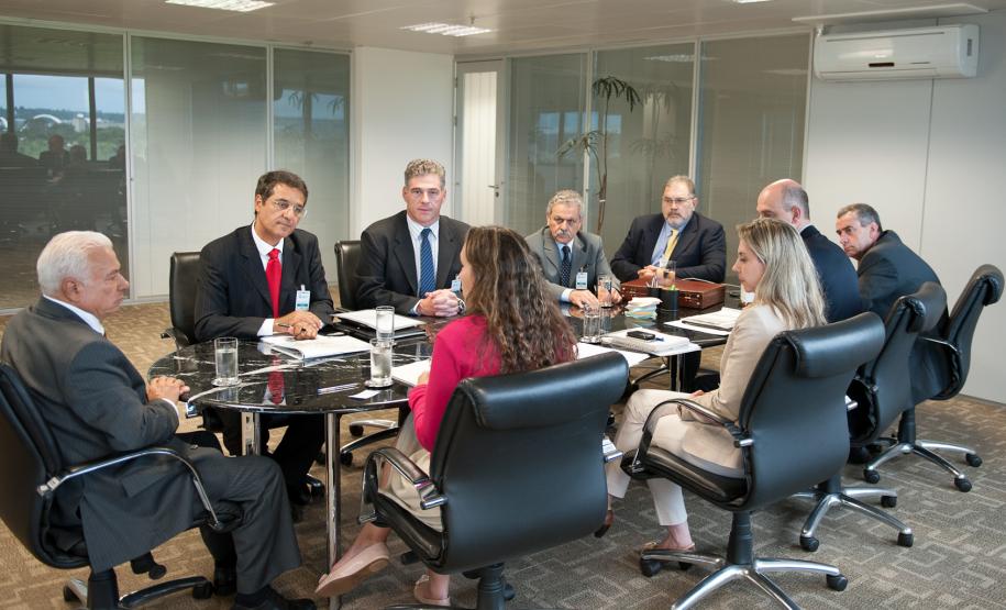 Estado e ANTT vão acelerar obras do Contorno Norte de Curitiba Reuniao entre o Governo do Estado e a Agência Nacional de Transportes Terrestres (ANTT) para definir parceria para acelerar a construção do Contorno Norte de Curitiba.