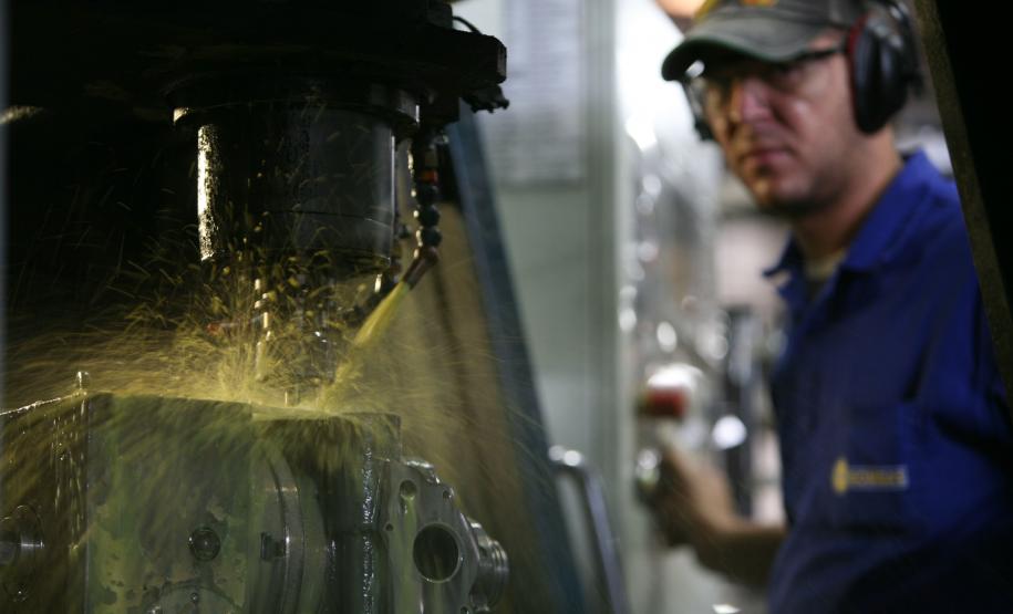 A Região Metropolitana de Curitiba registrou a menor taxa de desemprego na média do ano passado, em comparação com as seis regiões pesquisadas pelo Instituto Brasileiro de Geografia e Estatística (IBGE