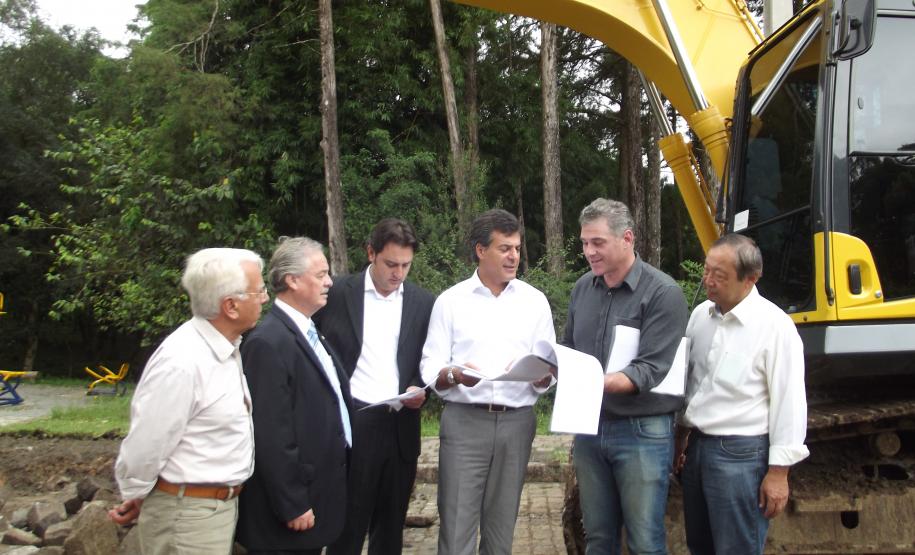 O governador Beto Richa visitou no dia 25 de março as obras de revitalização da Avenida da Integração, que liga Curitiba a Pinhais, na região metropolitana da capital