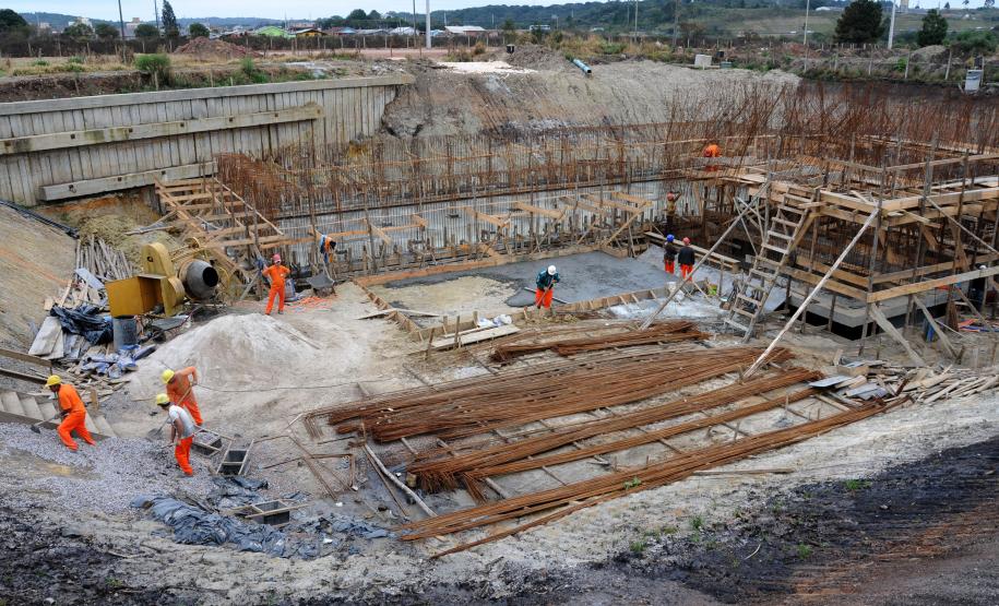 A Sanepar está construindo a estação elevatória de esgoto em Quatro Barras, na Região Metropolitana de Curitiba, para substituir a Estação de Tratamento de Esgoto Menino Deus