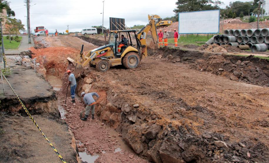 Novo contorno rodoviário levará desenvolvimento a Agudos do Sul O novo contorno facilita o trânsito na PR-281, no entroncamento com a PR-419.