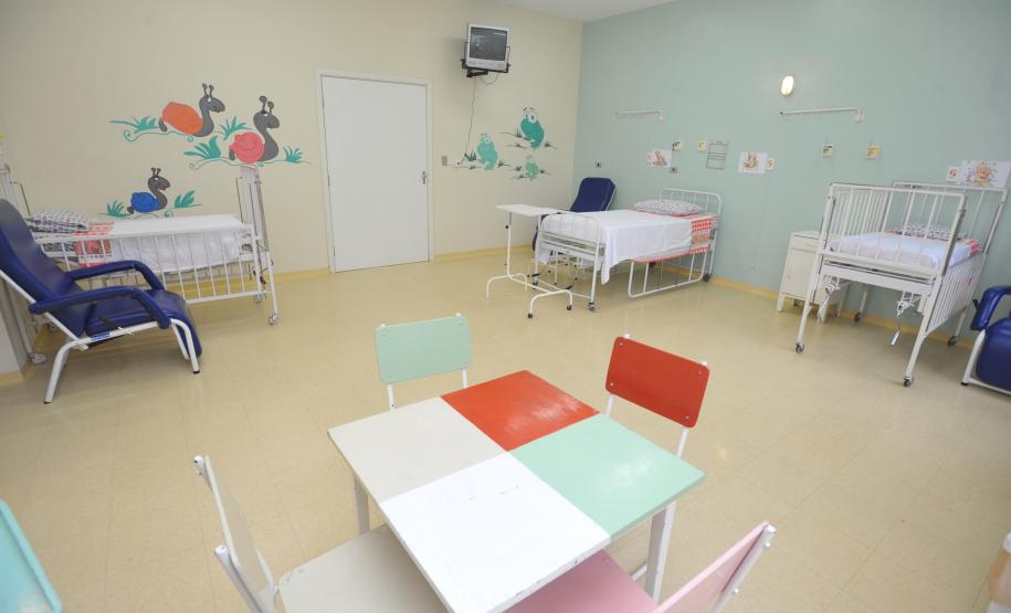 Foi reaberta a nova ala pediátrica do Hospital Regional da Lapa São Sebastião, que tem 06 novos leitos.