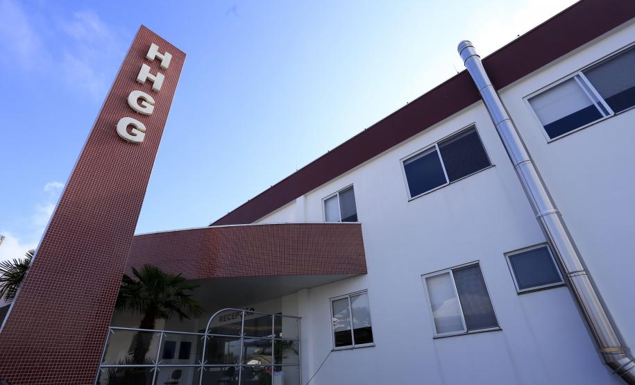 Richa inaugura hospital em Piên O governador Beto Richa inaugurou o hospital da Fundação Harry Guido Greipel, construído no município de Piên na RMC. O hospital terá 48 leitos será gerenciado pela Sociedade Evangélica Beneficente.