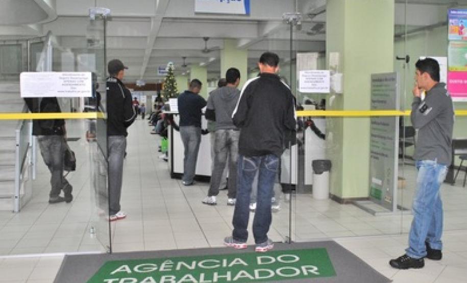 De 13 a 17 de outubro será realizado o mutirão do seguro-desemprego na Agência do Trabalhador de Curitiba.