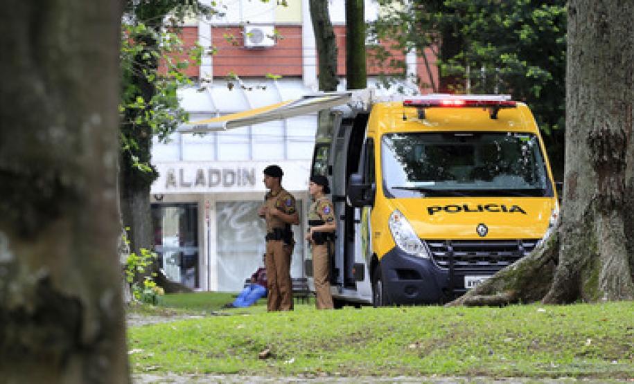 Curitiba teve queda de 8% nos roubos no comércio em janeiro e fevereiro de 2015. Na RMC a redução foi ainda mais acentuada, de 12% no período, passando de 415 para 366 casos nos dois primeiros meses de 2015.