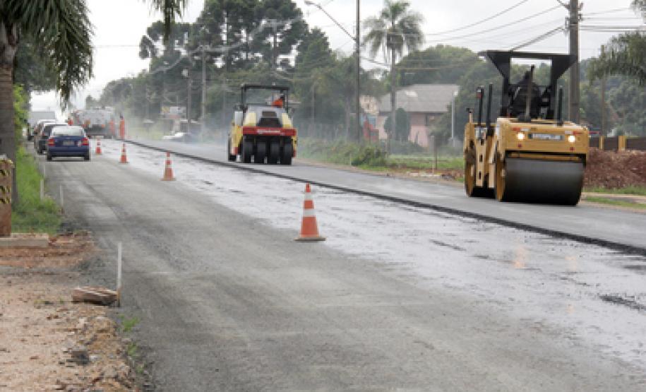 A Estrada do Cerne está ganhando asfalto novo, que fazem parte das obras de modernização da PR-090, entre Campo Magro e Curitiba.Foto: Jorge Woll/SEIL