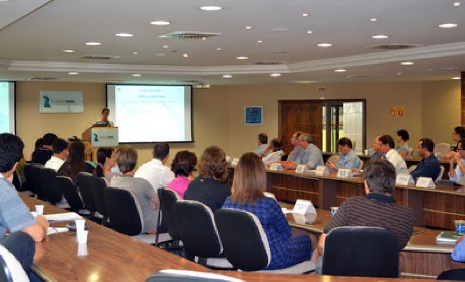 Reunião com representantes do Comitê de Bacias do Alto Iguaçu.
