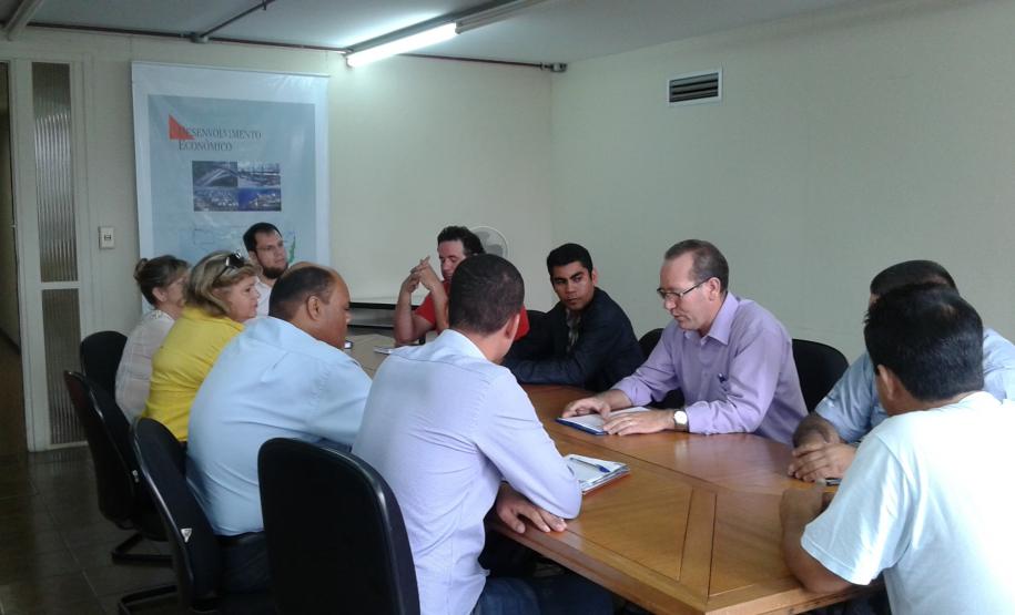 Reunião realizada na Comec, no dia 13 de abril, com lideranças comunitárias, vereador e Viação Sul (empresa que atende o município).