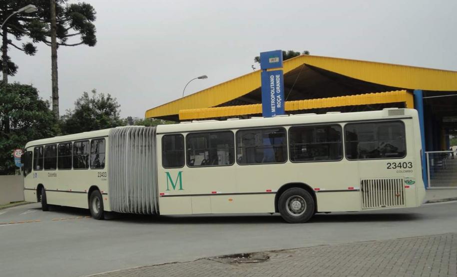 Dia 01 de julho iniciam ajustes no sistema de transporte do Terminal Roça Grande, em Colombo A partir de 01 de julho iniciam os ajustes para melhorar o sistema de transporte coletivo no Terminal Roça Grande, em Colombo.