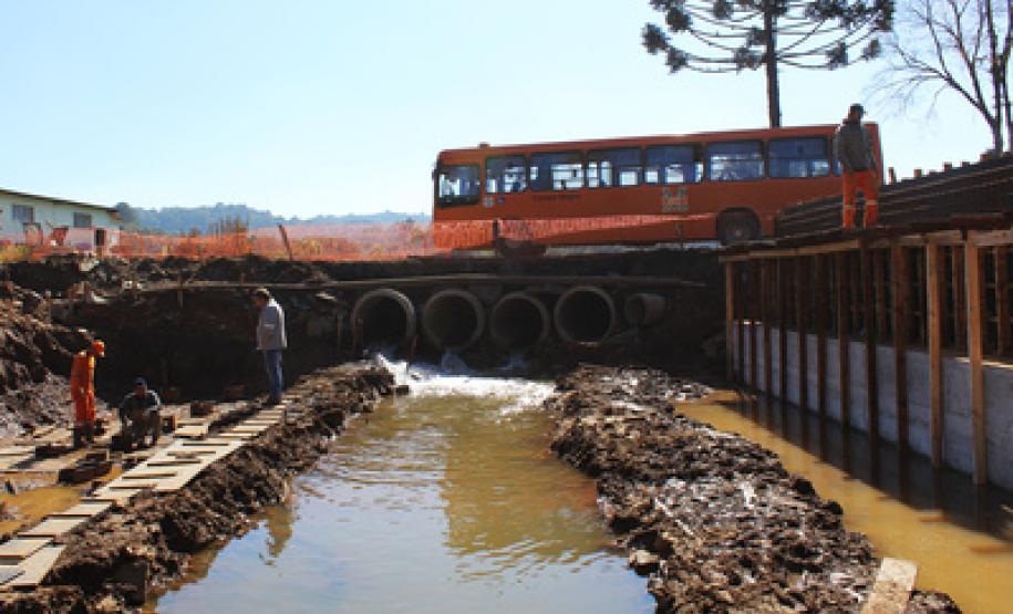 Equipes do DER já finalizaram mais da metade da modernização da Estrada do Cerne.