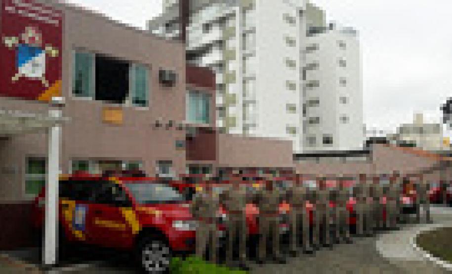 Mutirão do Corpo de Bombeiros agiliza vistorias na RMC A ação faz parte das atividades de comemoração pelos 104 anos do Corpo de Bombeiros do Paraná