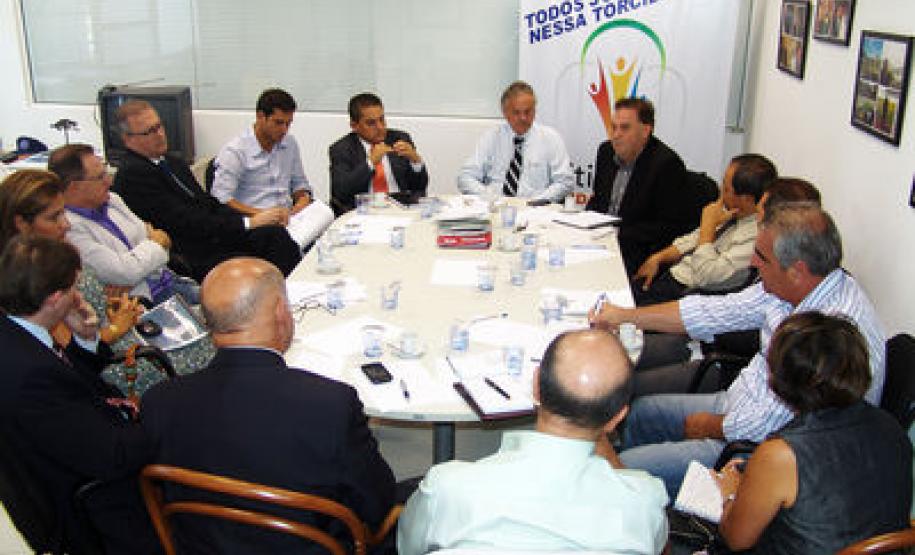 Potencial turístico do PR é discutido em reunião na Secretaria da Copa