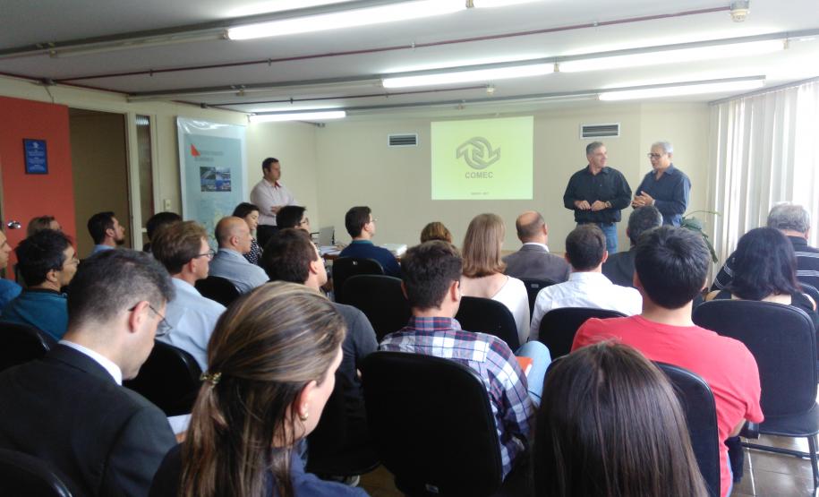 Comec reúne técnicos da RMC para discutir tramitação dos processos de parcelamento do solo A reunião foi realizada na sede da Comec e contou com a participação de cerca de 45 técnicos.