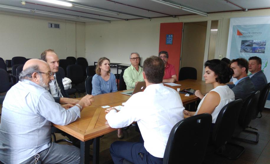 Reunião foi realizada na sede da Comec.