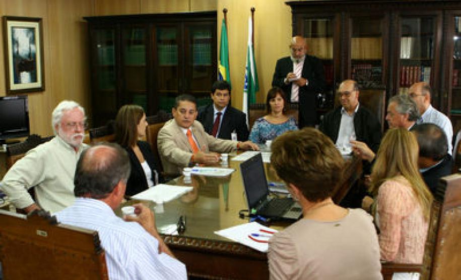 Reunião avalia andamento das obras para a Copa Reunião avalia andamento das obras para a Copa