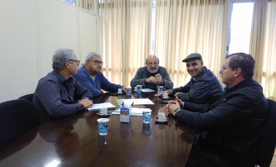 A reunião foi realizada na sede da Comec.