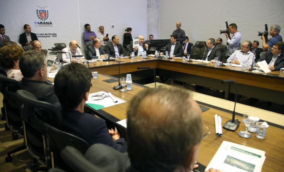 Novos membros dos conselhos da Comec tomam posse A posse dos conselheiros ocorreu no Palácio Iguaçu.