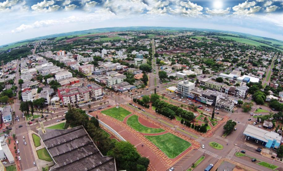 Repasses aos municípios cresceram R$ 900 milhões até outubro O incremento resultou em repasse adicional de R$ 901,5 milhões aos municípios do Paraná