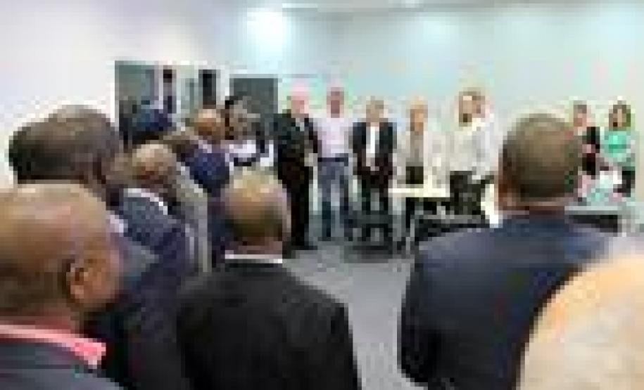 Comitiva visitou o CCO da Comec.