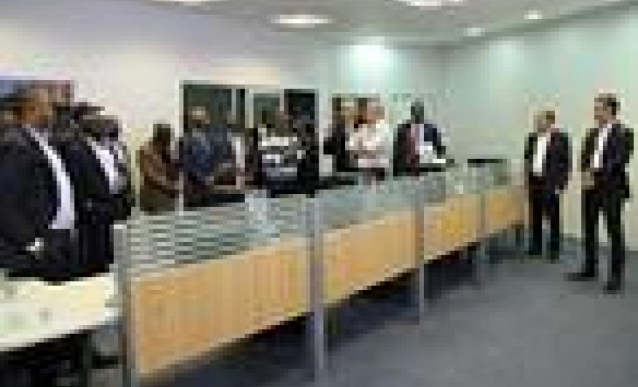 Comitiva visitou o CCO da Comec.