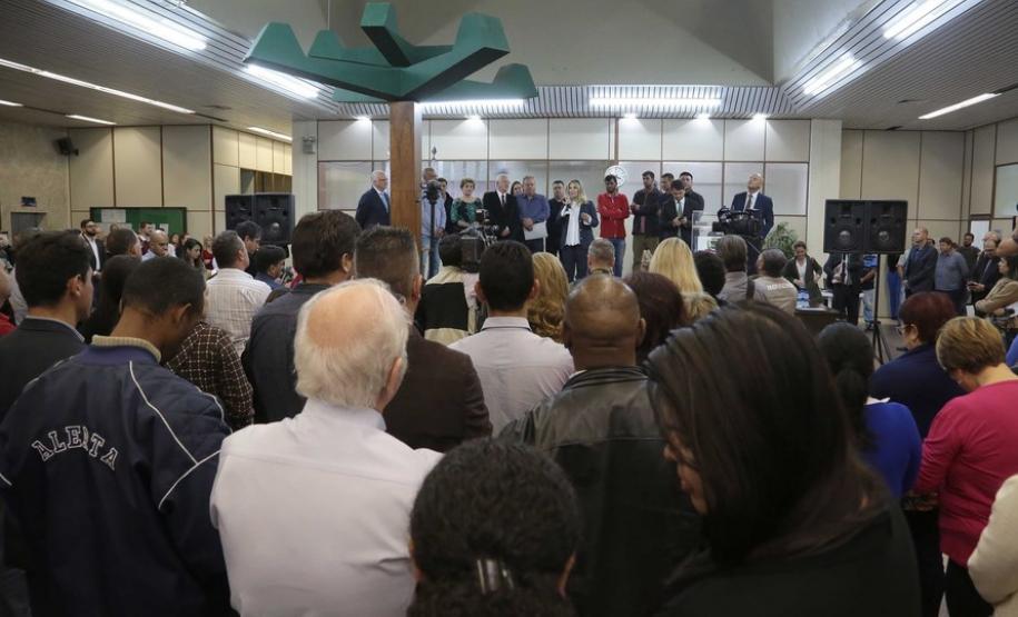 Governo firma convênios com Araucária, Contenda e Balsa Nova A governadora Cida Borghetti esteve em Araucaria para assinar os convênios.