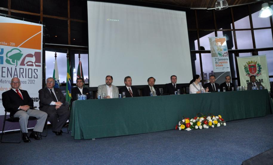 Seminario discute a RMC Realizado seminario no Parque Barigui para discutir a RMC